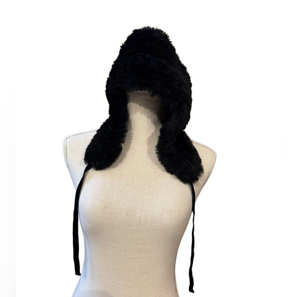 Saks Fifth Avenue Rabbit Fur Hat in Black